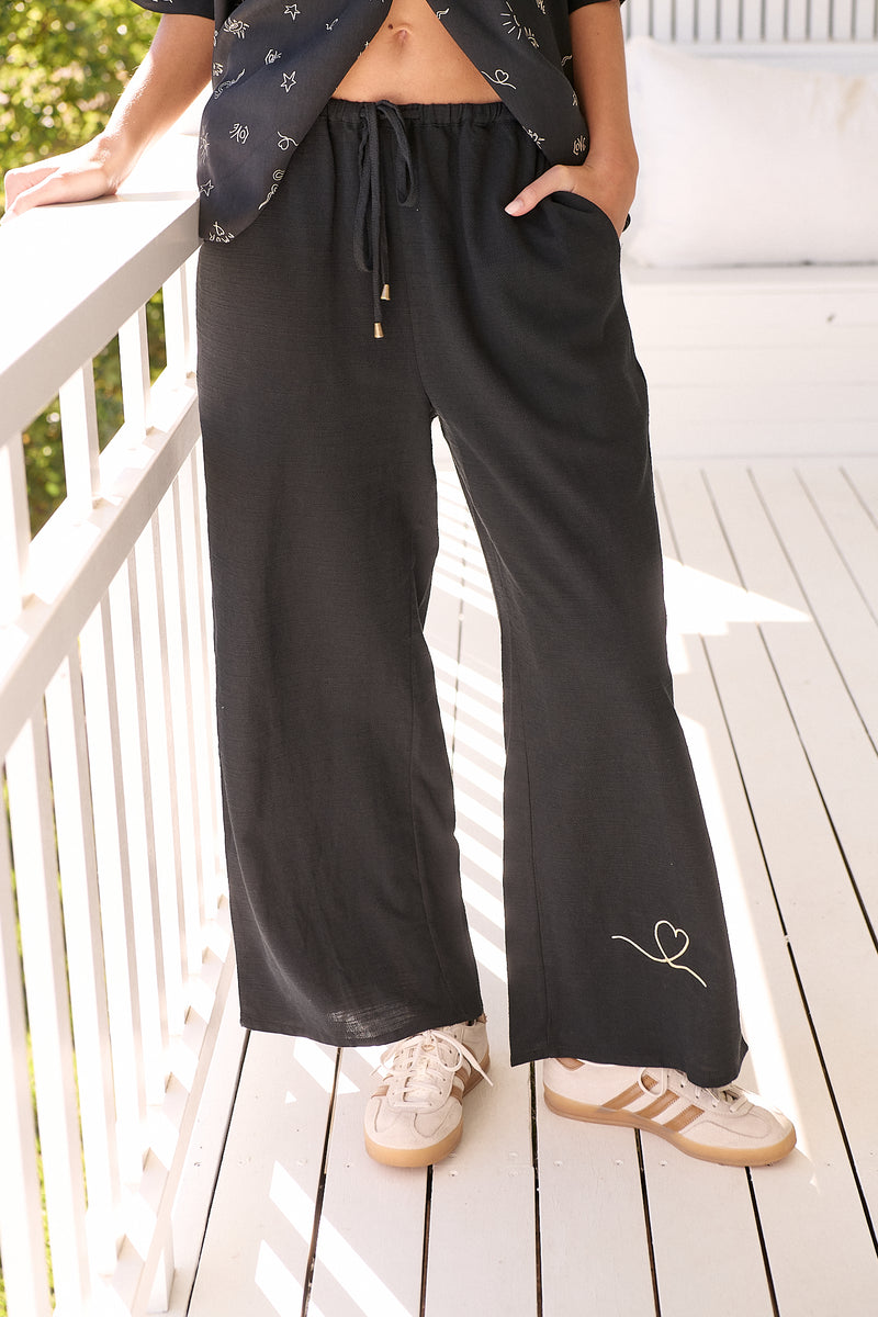 Cici pant -  Love is all around Black