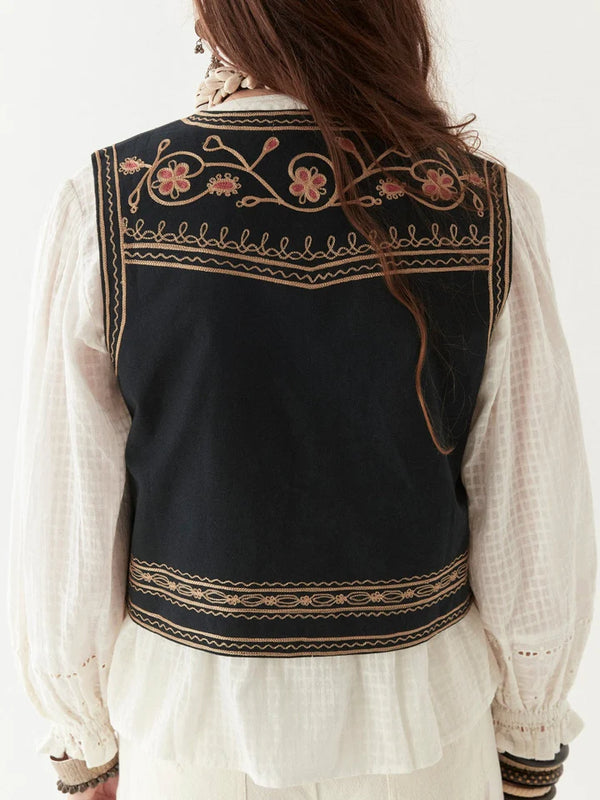 Gabri Vest - Hendrix Garden- Maison Hotel