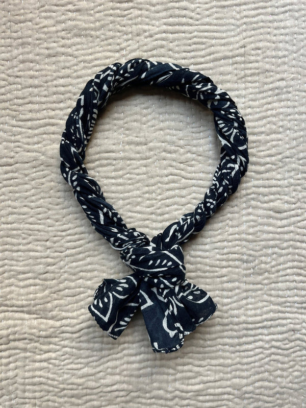 Goa Scarf - Black Sheep- Maison Hotel