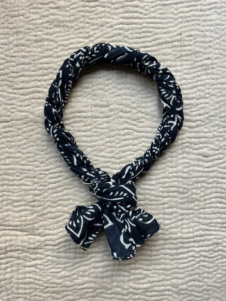 Goa Scarf - Black Sheep- Maison Hotel