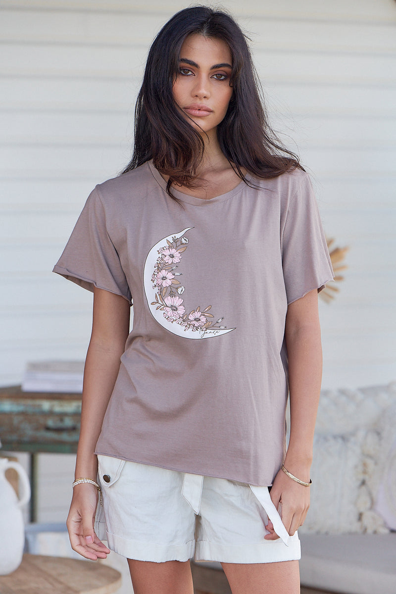 Vintage Tee - Crescent Moon  ~ Mocha