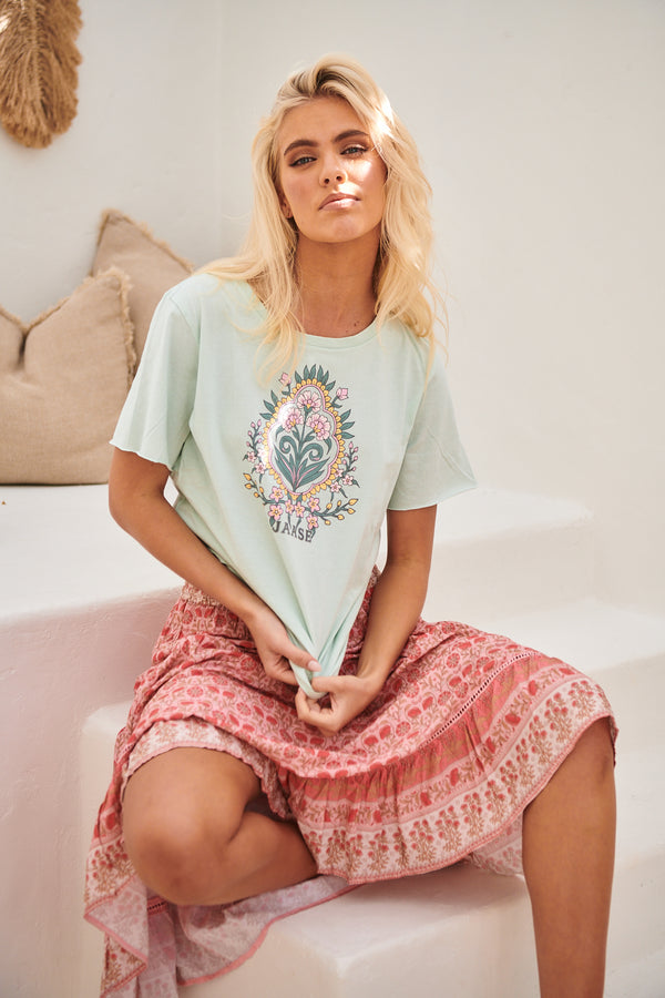 Vintage Tee - Flora ~ Aqua