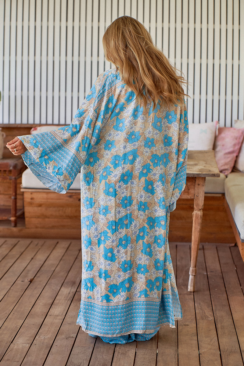 Gallery Kimono - Swan River Daisy