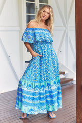 Ariel Maxi  - By the Sea