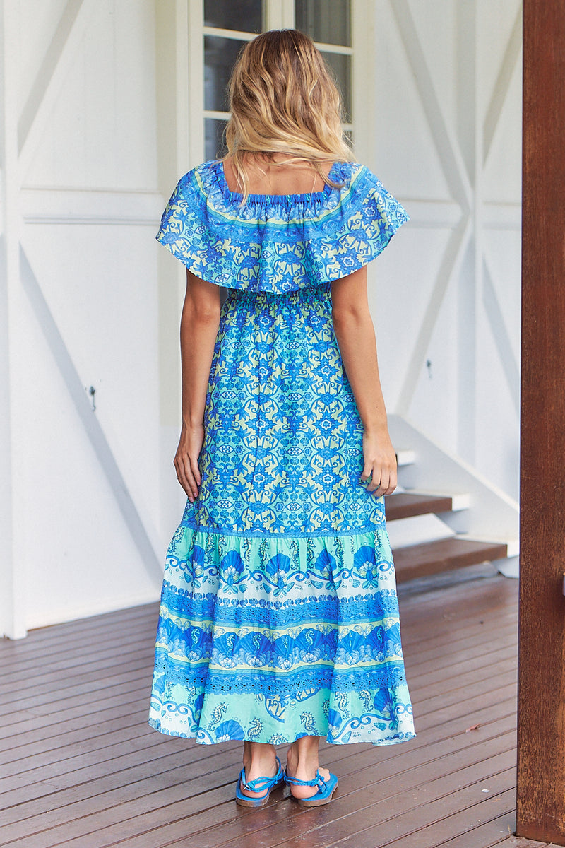 Ariel Maxi  - By the Sea