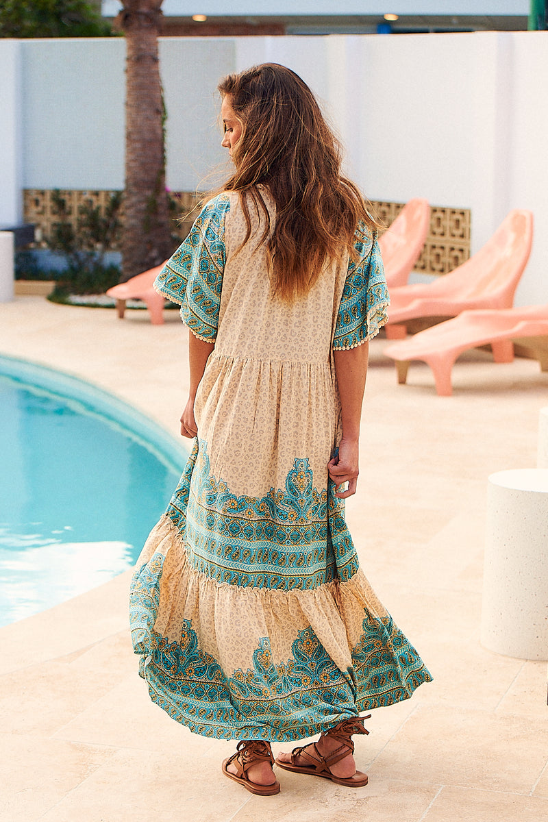 Valencia Maxi - Into the Mystic