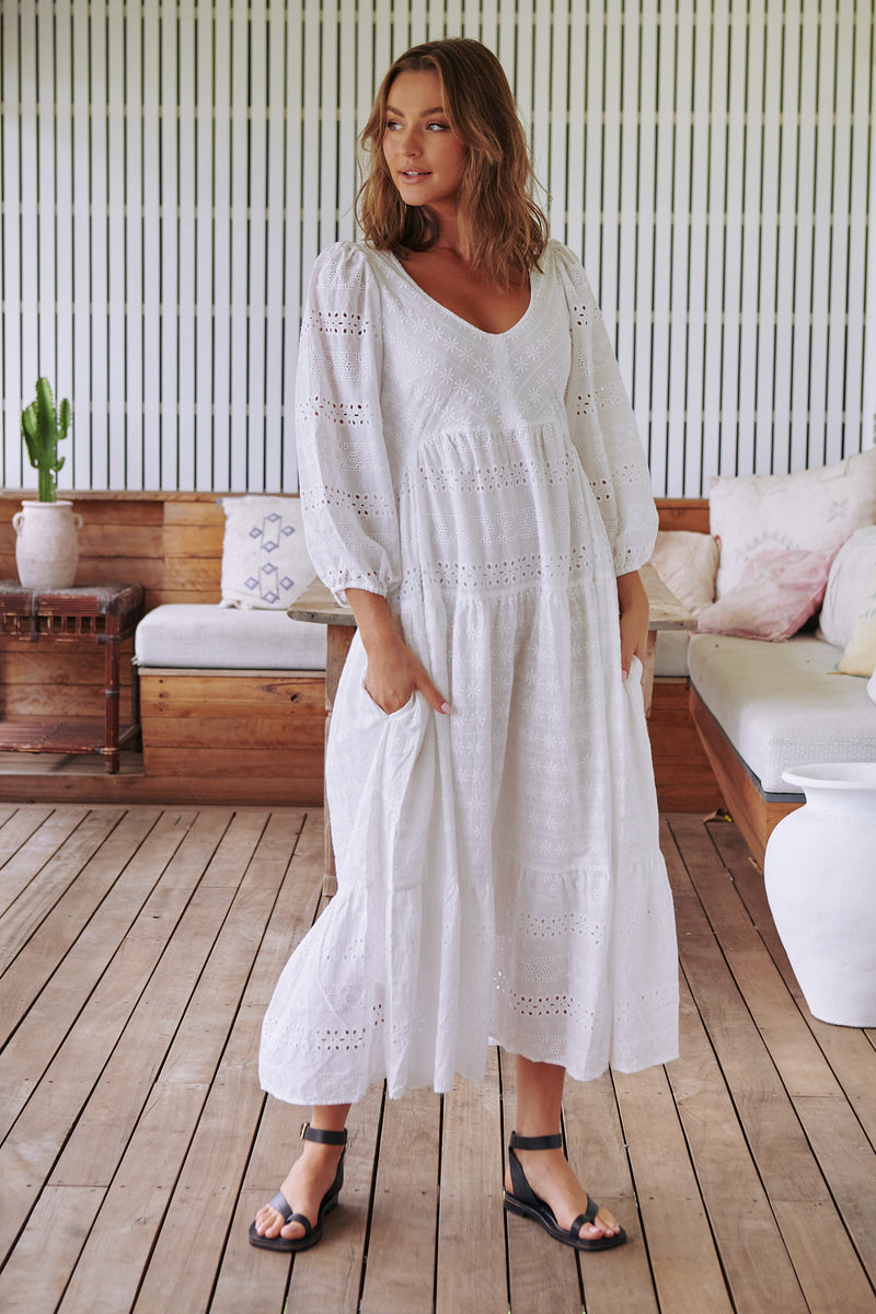 Kelsie Maxi Dress- White Te Amo