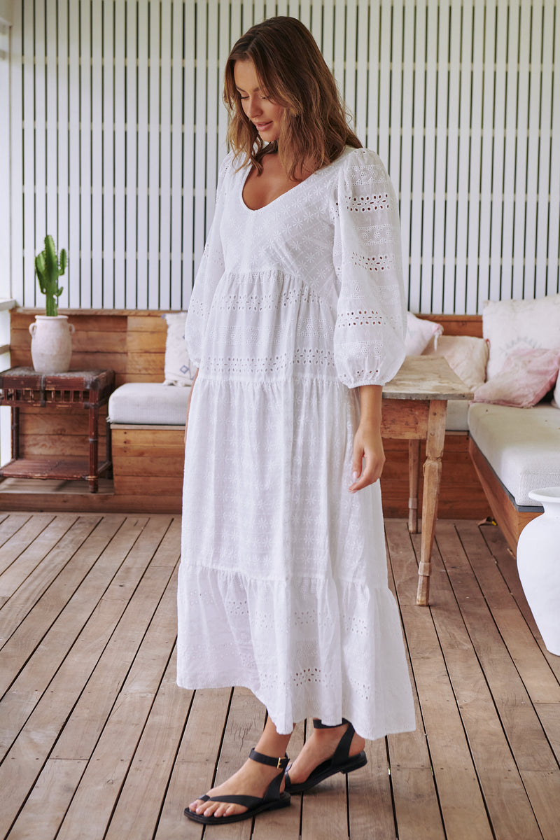 Kelsie Maxi Dress- White Te Amo