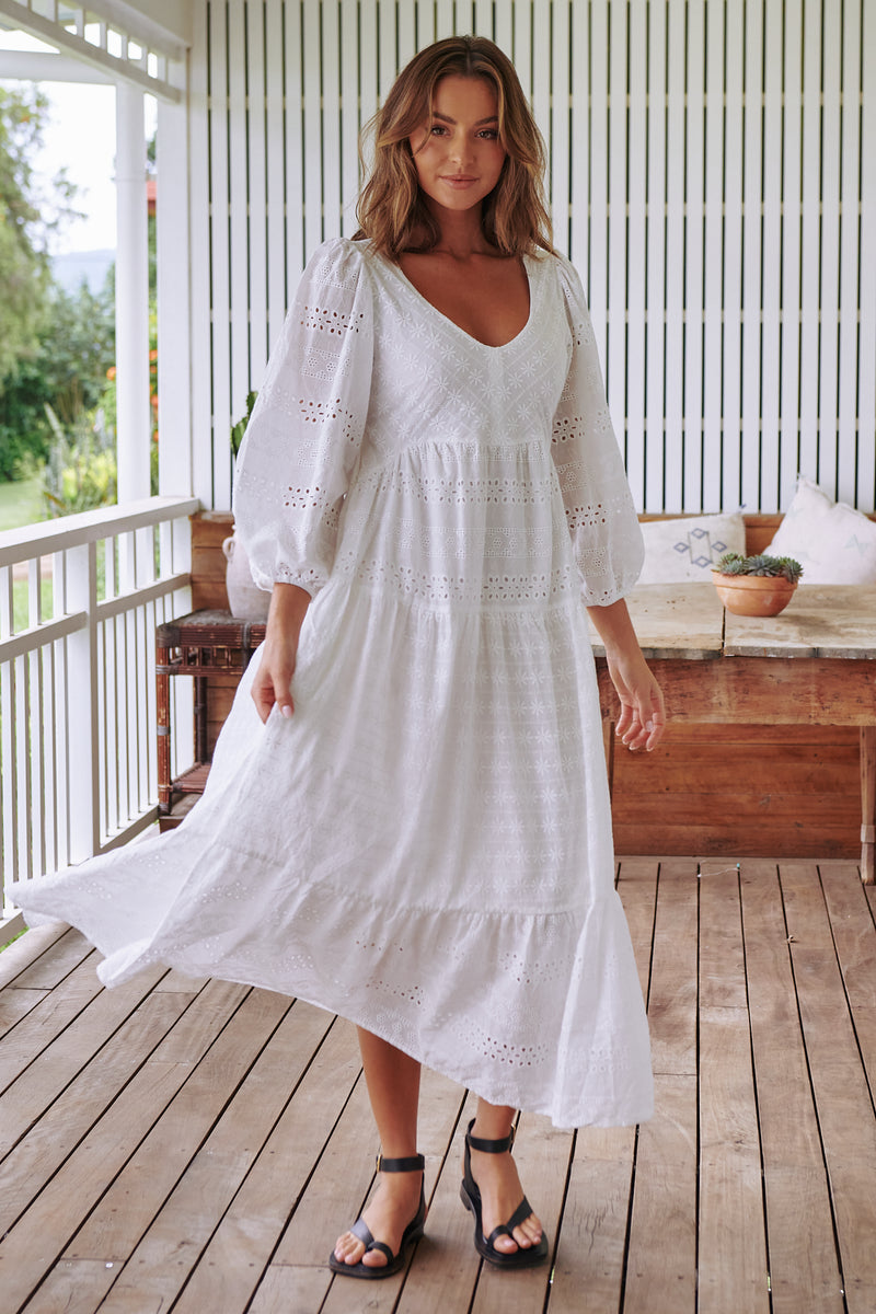 Kelsie Maxi Dress- White Te Amo