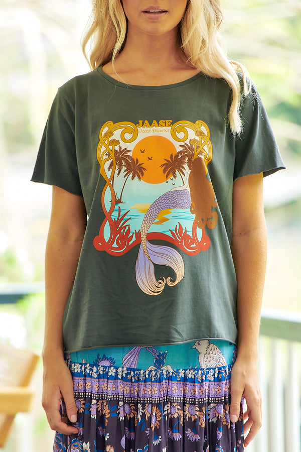 Vintage Tee - Mermaid Dreamer